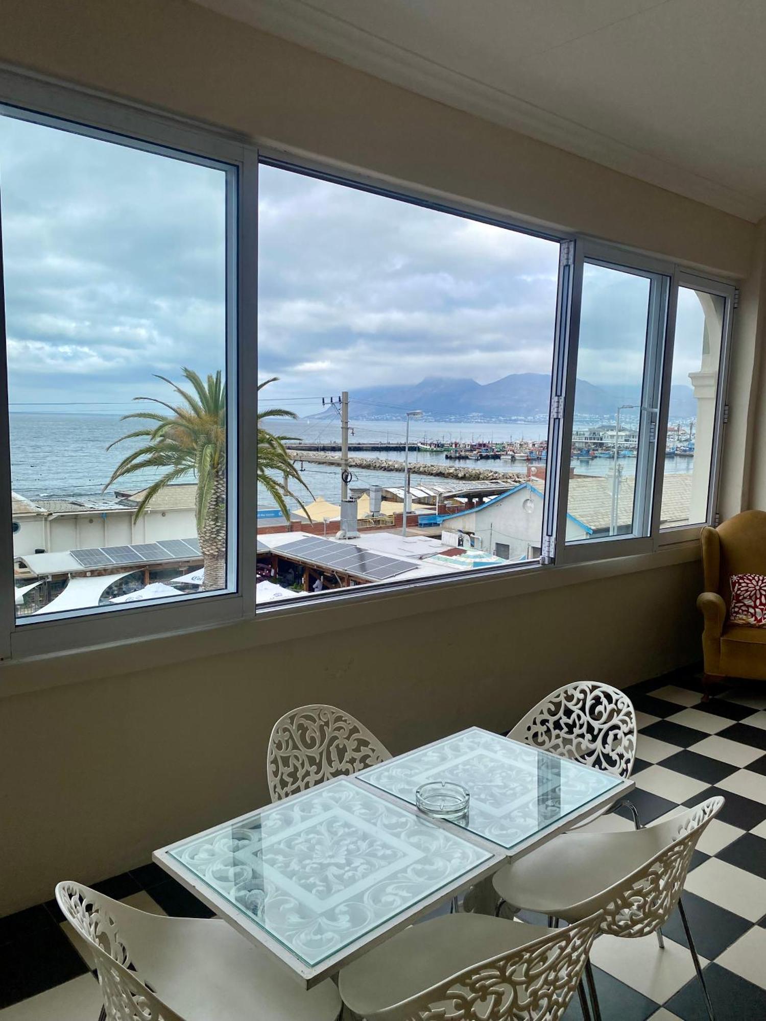 Harbour Views Apartment